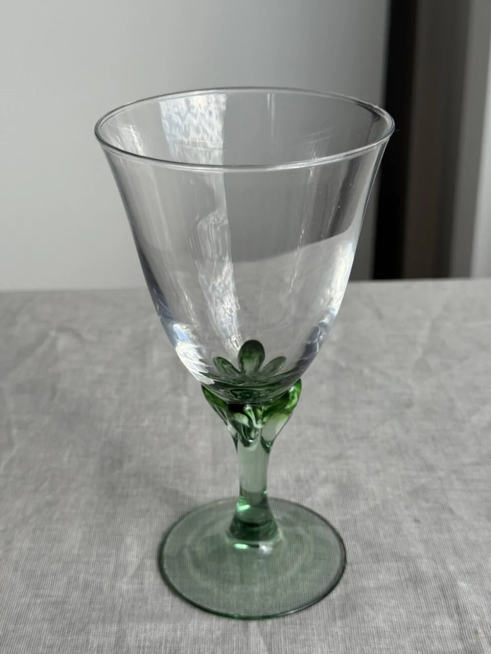 Lot de 4 verres à pied vert vintage H16