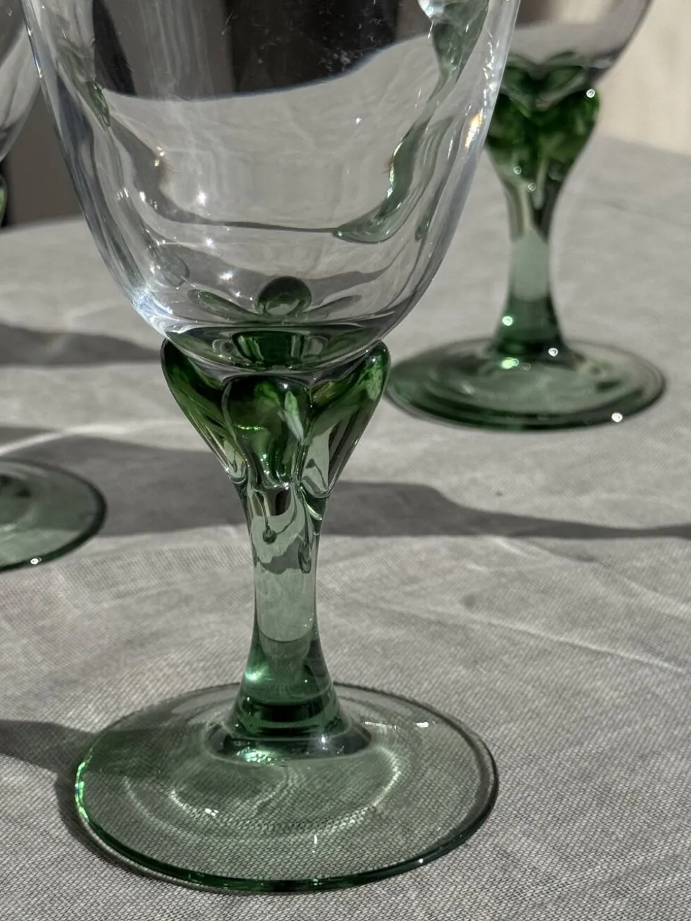 Lot de 4 verres à pied vert vintage H16