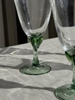Lot de 4 verres à pied vert vintage H16