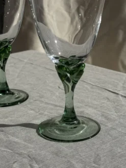Lot de 4 verres à pied vert vintage H16
