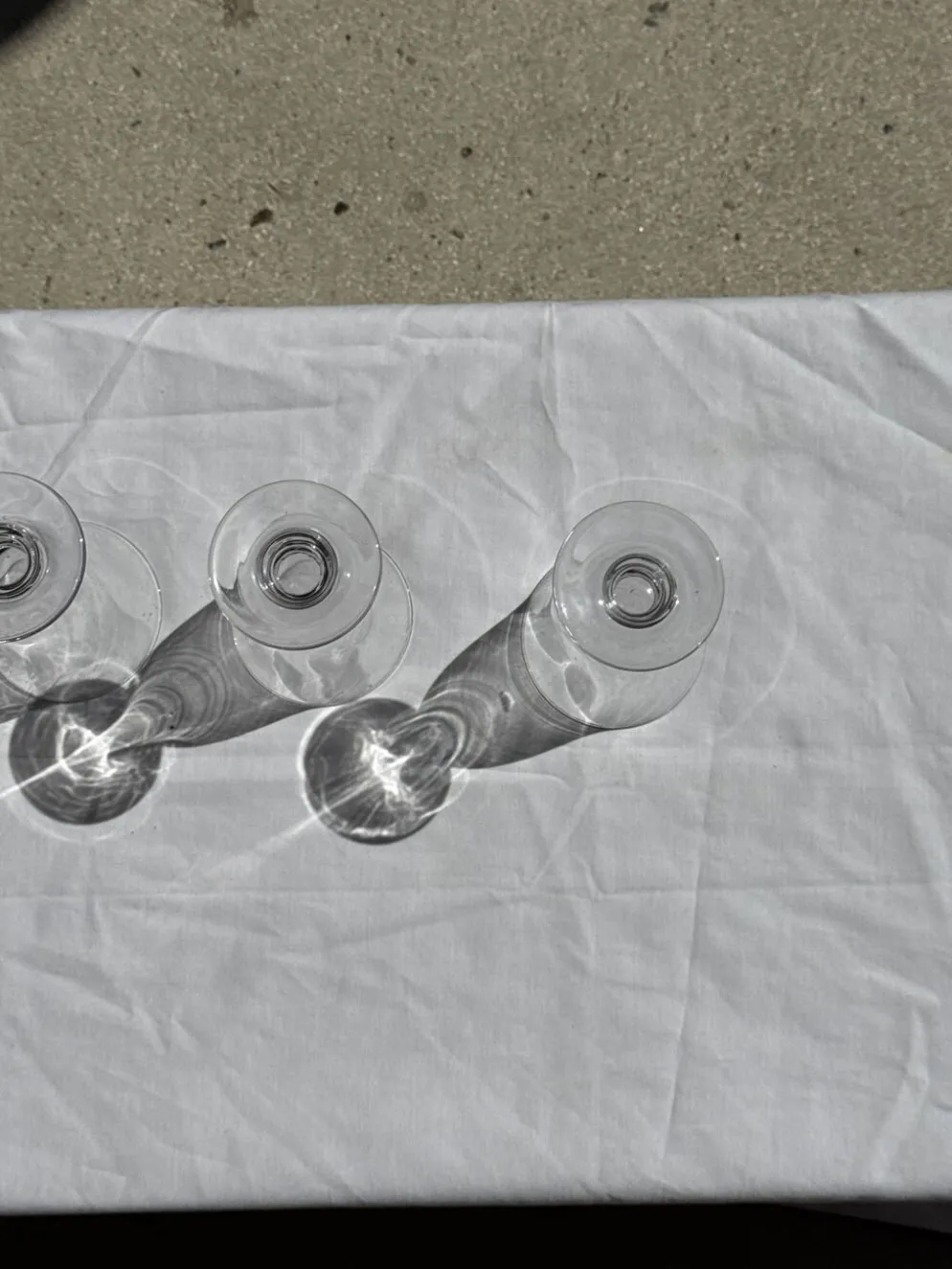 Lot de 3 verres à pied vintage en verre transparent H14 D10