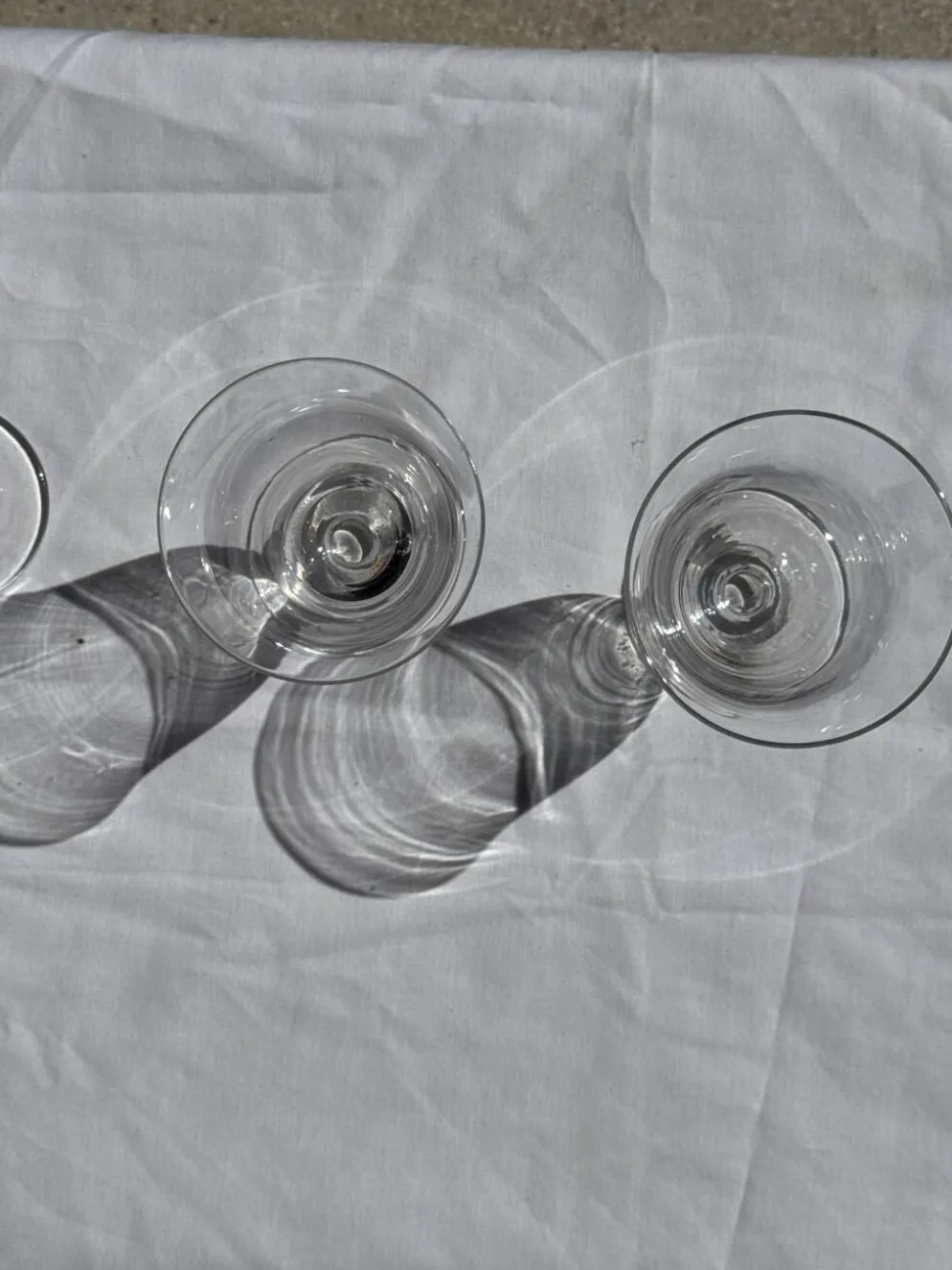 Lot de 3 verres à pied vintage en verre transparent H14 D10