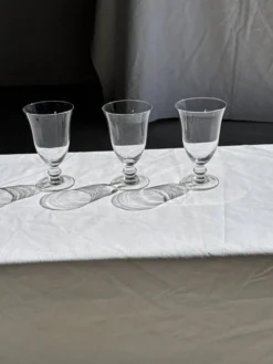 Lot de 3 verres à pied vintage en verre transparent H14 D10