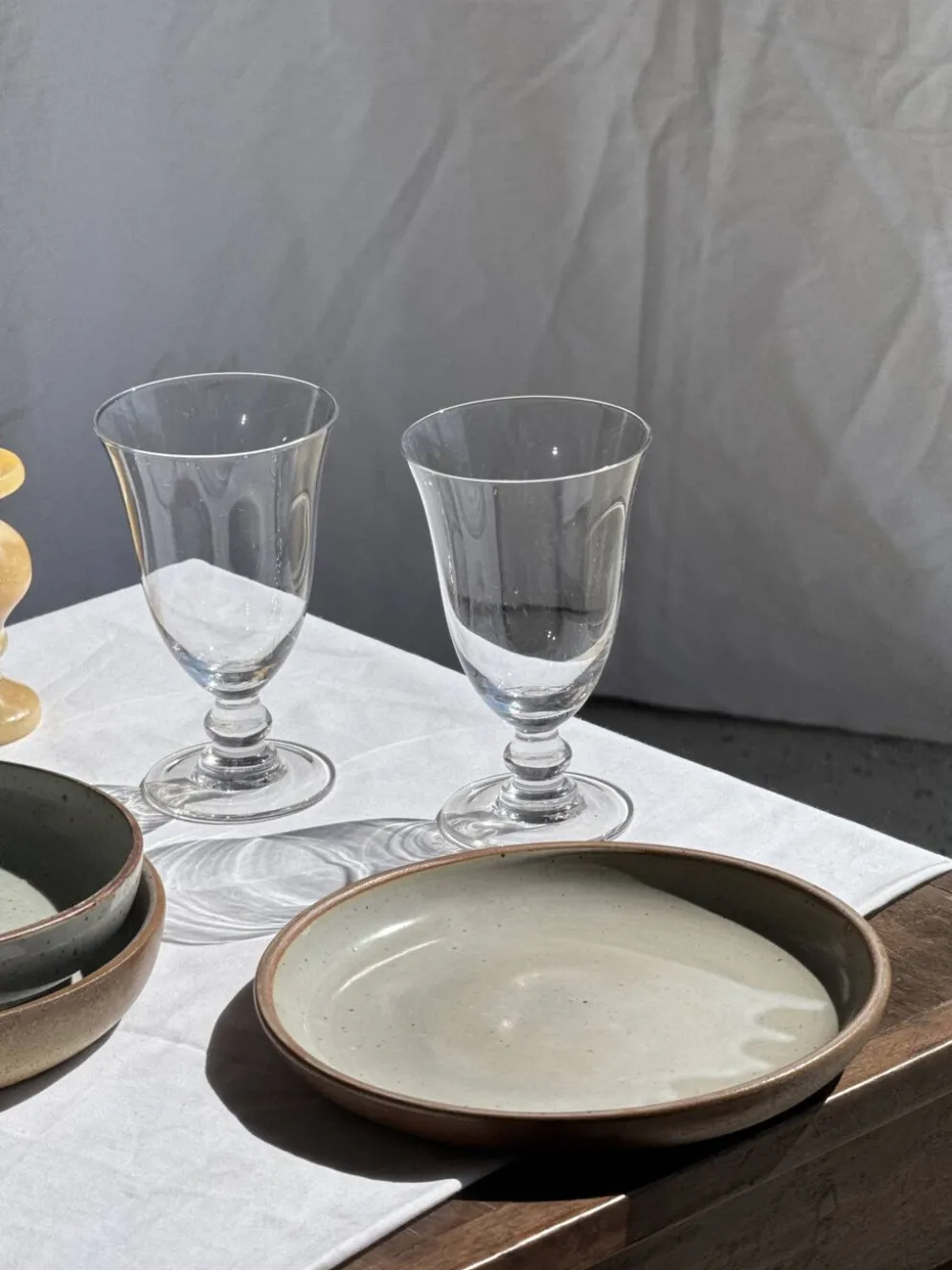 Lot de 3 verres à pied vintage en verre transparent H14 D10