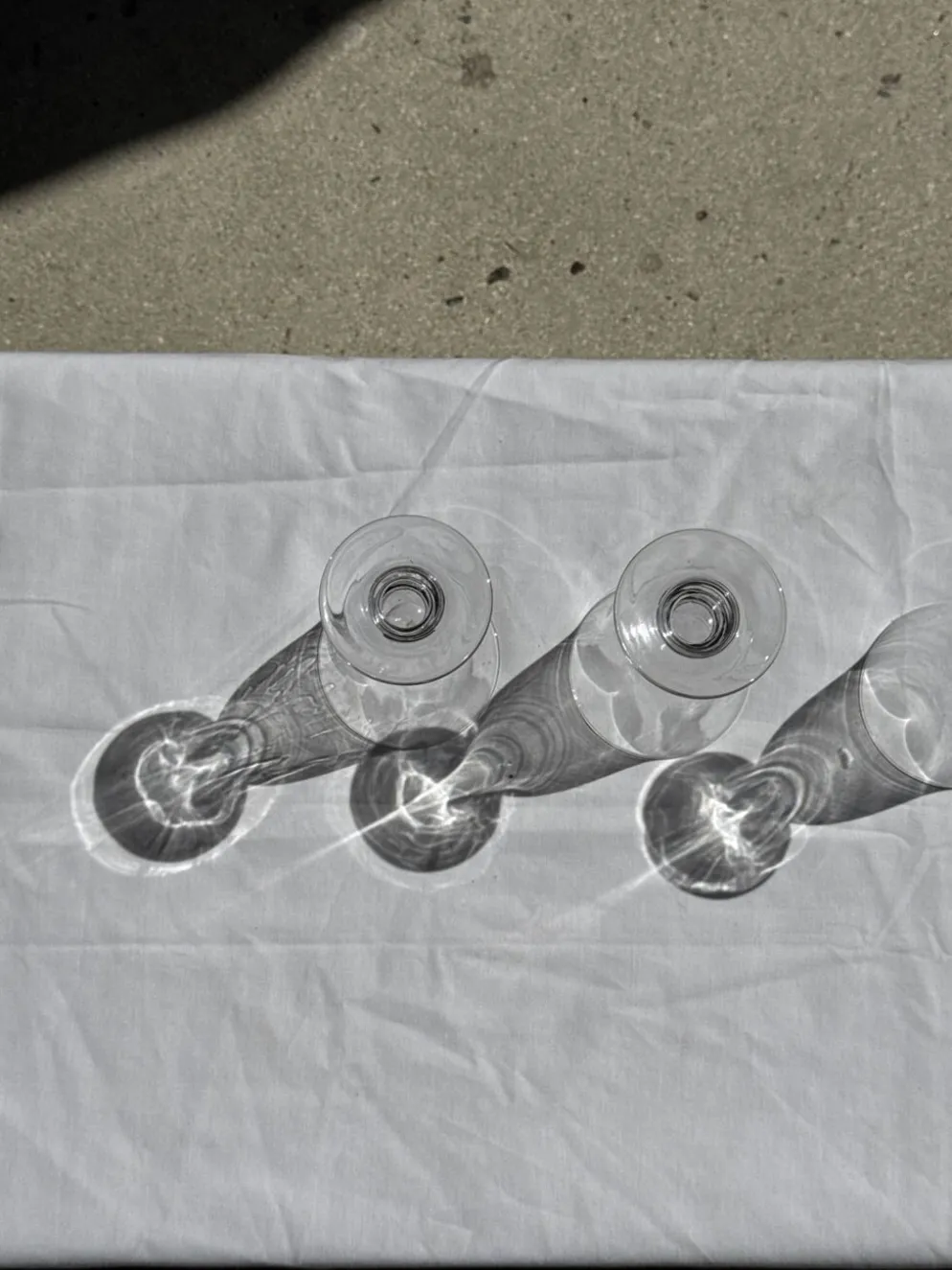 Lot de 3 verres à pied vintage en verre transparent H14 D10