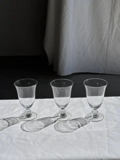 Lot de 3 verres à pied vintage en verre transparent H14 D10