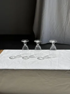 Lot de 3 verres à pied vintage en verre transparent H14 D10