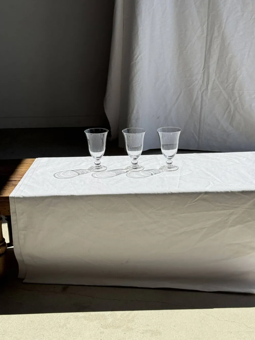 Lot de 3 verres à pied vintage en verre transparent H14 D10