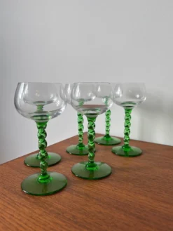 Lot de verres à vin blanc pied torsadé vert – verre souf