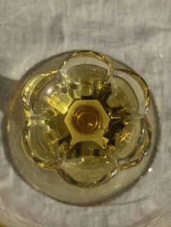 Lot de 6 verres vintage à pied jaune : réunion de 4 grands et 2 petits