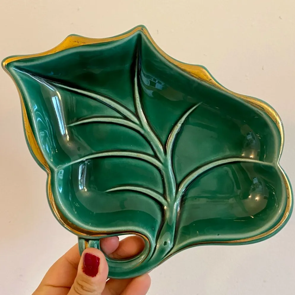 Lot de 5 vide-poches ou raviers vintage en céramique verte et dorée