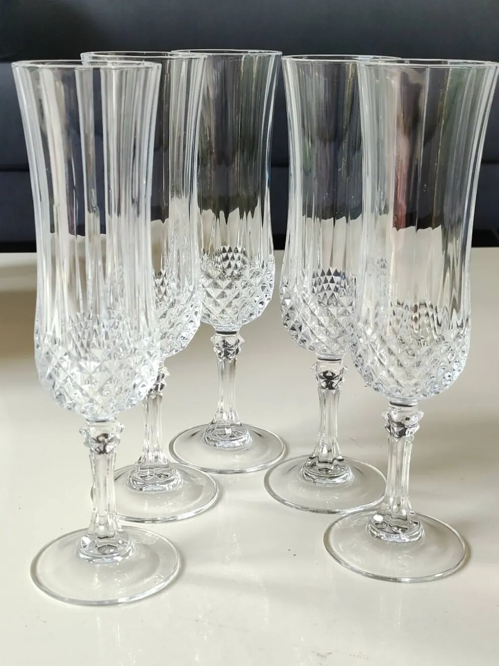 Lot 5 Flûtes Champagne/Cristal d Arques/Mod. Longchamp. Pointes diamant