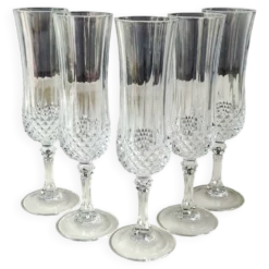Lot 5 Flûtes Champagne/Cristal d Arques/Mod. Longchamp. Pointes diamant