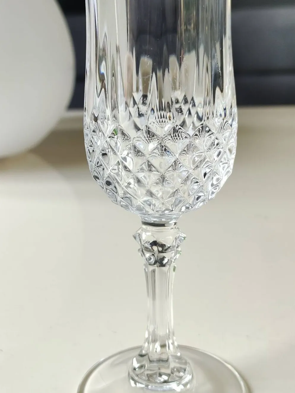 Lot 5 Flûtes Champagne/Cristal d Arques/Mod. Longchamp. Pointes diamant