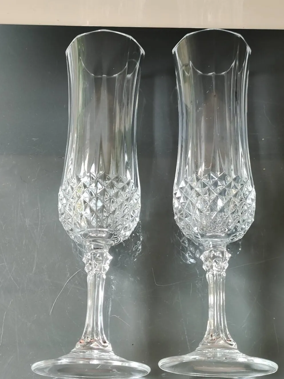 Lot 5 Flûtes Champagne/Cristal d Arques/Mod. Longchamp. Pointes diamant