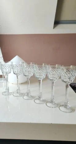 Lot 6 Grands Verres à pied. Style Empire. Ajka Crystal. Haut 21,5 cm