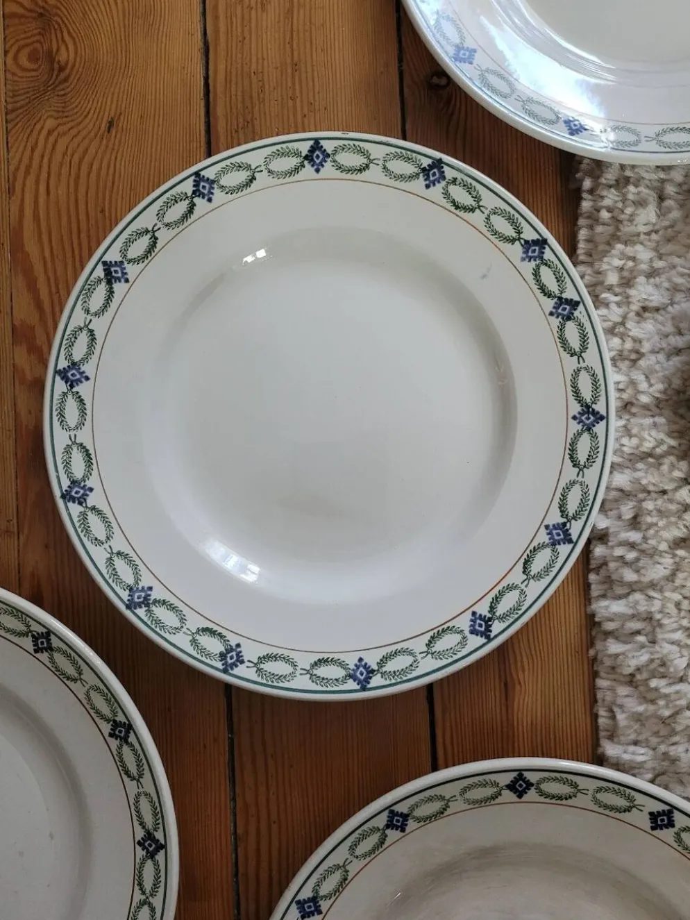 Lot n°2 de 6 assiettes creuses St Amand