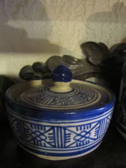 Lot 11 poteries marocaine pot à beurre époque 1940 signé serghini.