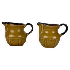 Lot 2 pots à lait