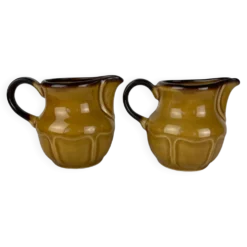 Lot 2 pots à lait