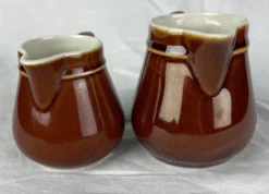 Lot 2 pots à lait en céramique