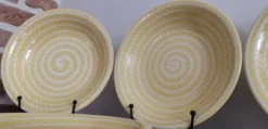 Lots de 6 anciennes assiettes creuses Longchamp France jaune soleil