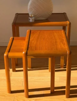 Lot table gigogne en bois vintage