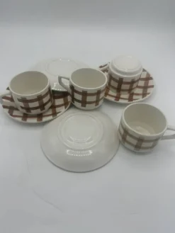 Lot tasses motif torchon