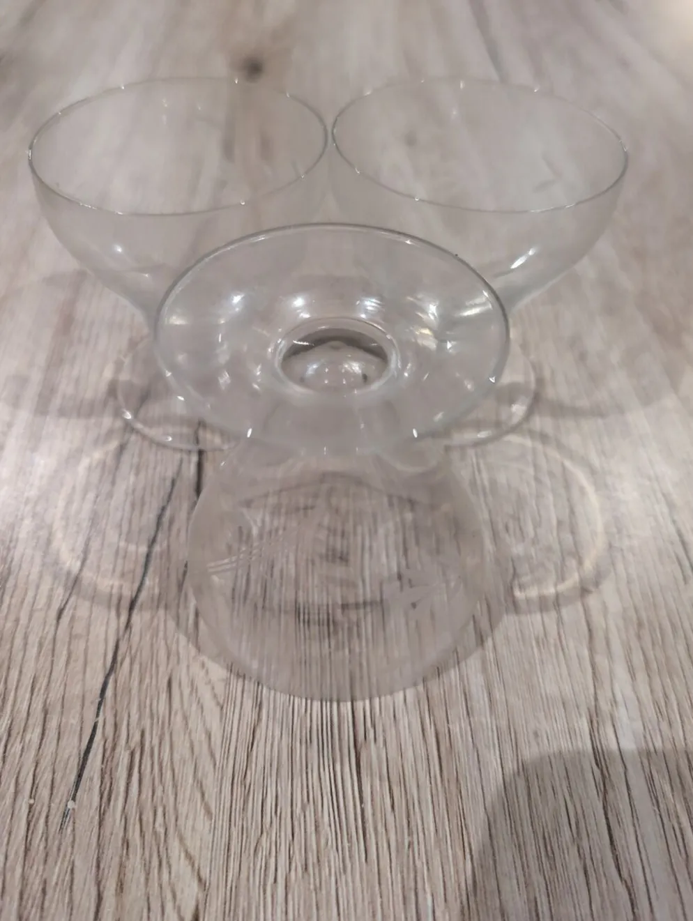 Lot 3 Verres a Liqueur Pied Verre Vintage Gravures Florales Goutte