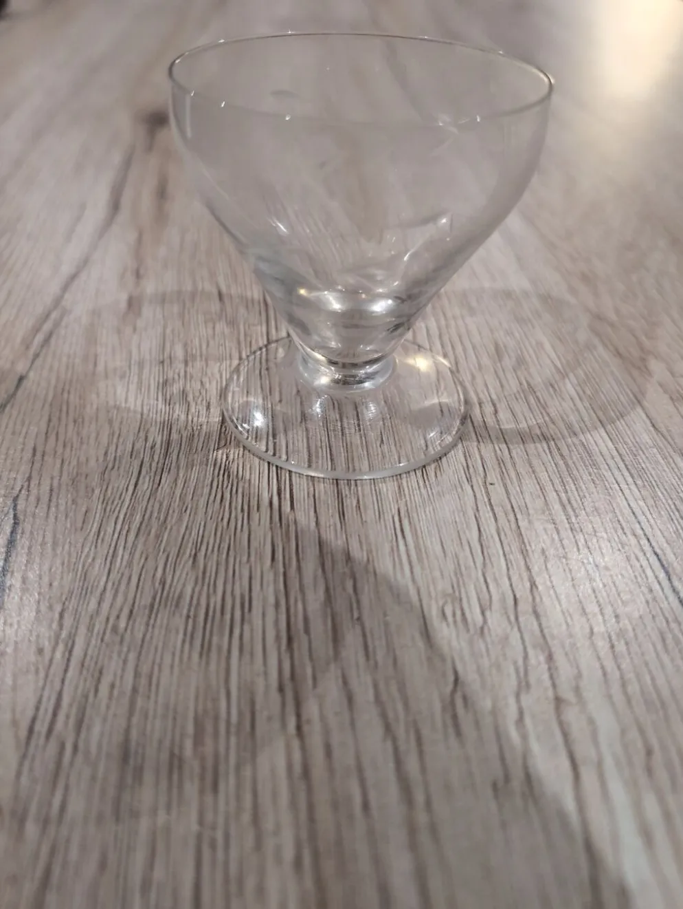Lot 3 Verres a Liqueur Pied Verre Vintage Gravures Florales Goutte