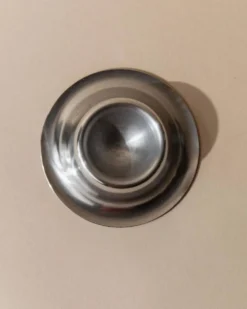 Lot vintage de 9 coquetiers en acier inoxydable des années 1970, design minimal intemporel, compatibles lave-vaisselle