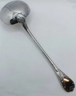 Louche en métal argenté Christofle modèle Marly