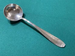 Louche en métal argenté française des années 1930