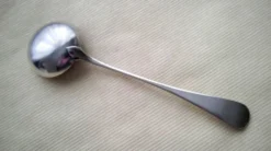 Louche à potage en Métal Argenté Modèle Uniplat