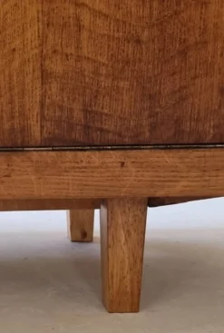 Lowboard du milieu du siècle