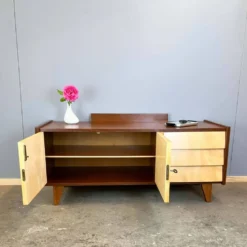 Lowboard, petit meuble de hall avec tiroirs, érable rayé, années 1960
