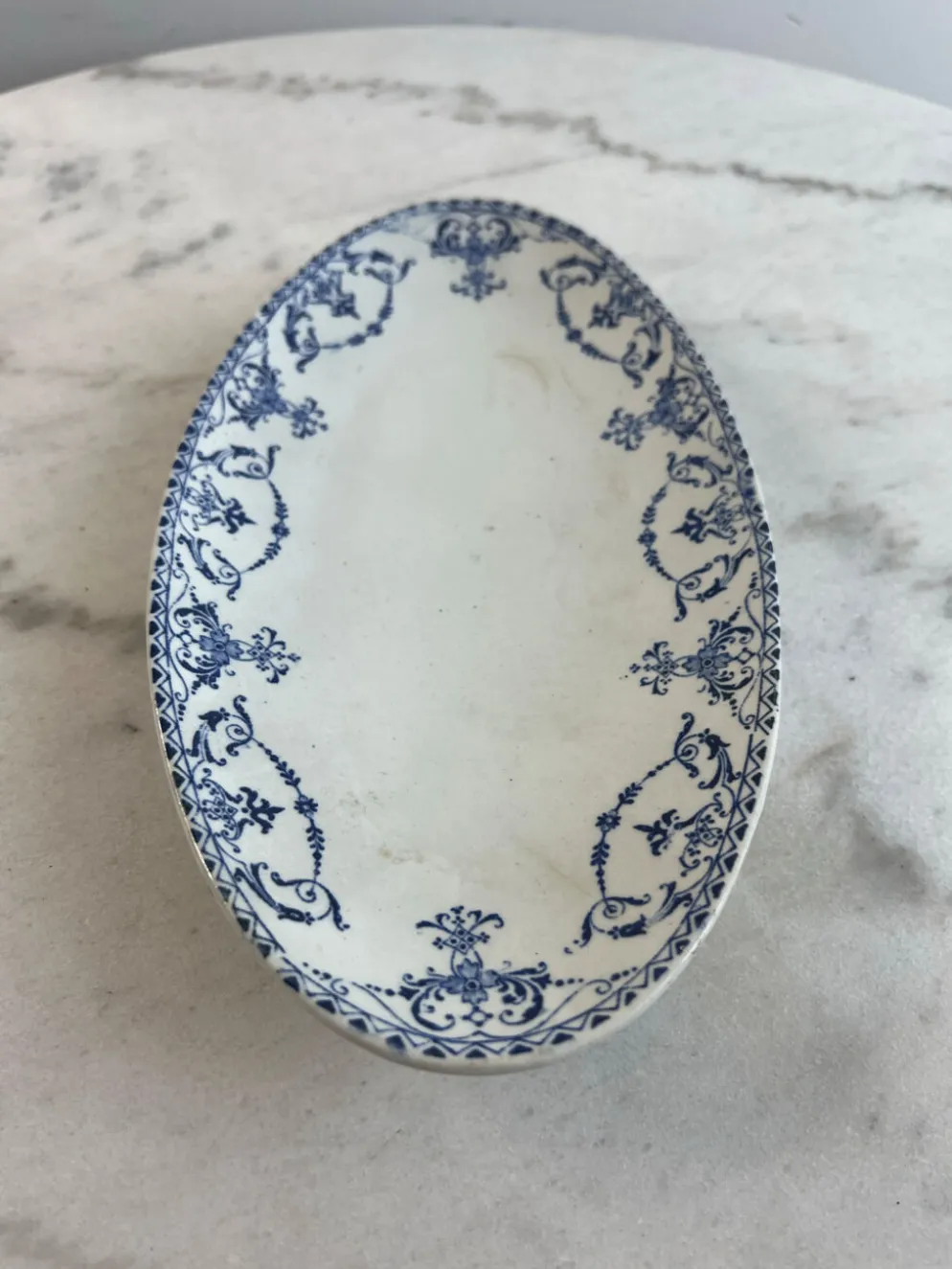 Lunéville KG — Collection Moustiers, Plat ovale Terre de Fer