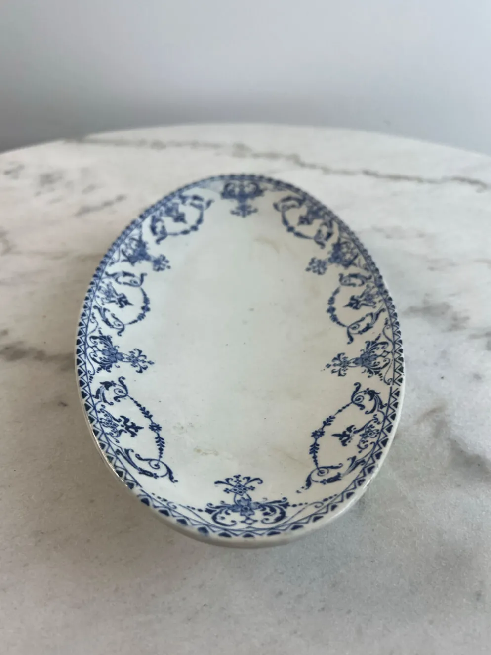Lunéville KG — Collection Moustiers, Plat ovale Terre de Fer