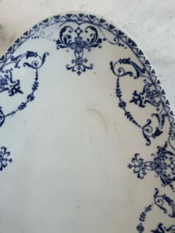 Lunéville KG — Collection Moustiers, Plat ovale Terre de Fer