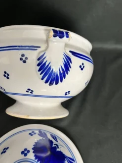 Lunéville, soupière en faïence à décor bleu fin XIXème