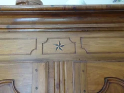 magnifique buffet 2 corps xviiie siècle en noyer – pièce ancienne d’excepti