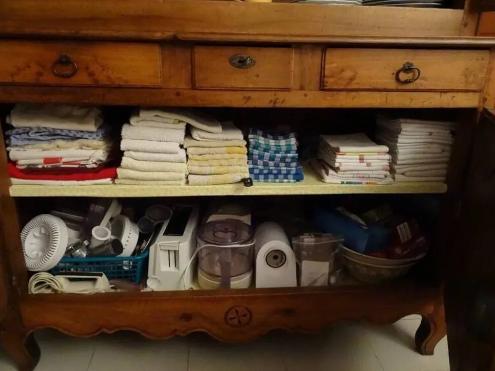 magnifique buffet 2 corps xviiie siècle en noyer – pièce ancienne d’excepti