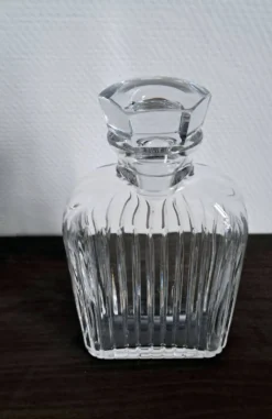 Magnifique carafe à whisky en verre cristal. Vintage