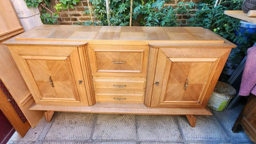 Magnifique grand buffet bas vintage en bois