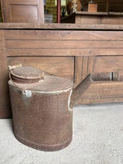 Maie ancienne en bois massif