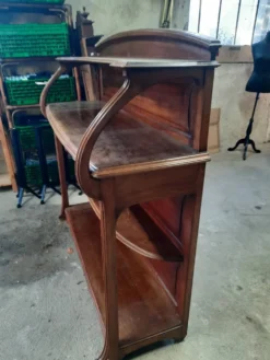 Maison Édouard Diot – Desserte Art Nouveau et son étagère d'applique d