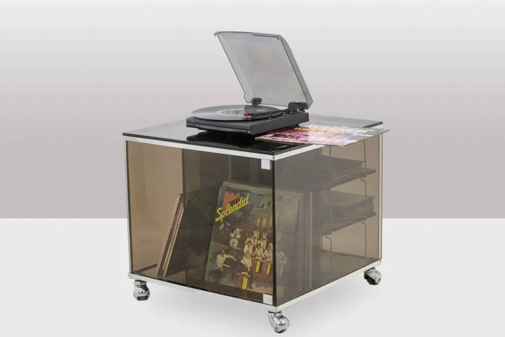 Maison Jansen. Meuble pour vinyles en verre fumé. Années 1970.