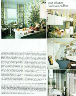 Maison Jansen. Meuble pour vinyles en verre fumé. Années 1970.