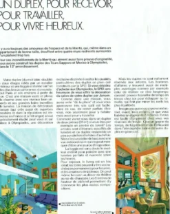 Maison Jansen. Meuble pour vinyles en verre fumé. Années 1970.