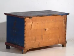 Malle ancienne bleu marine avec détails floraux (c.1920) #94